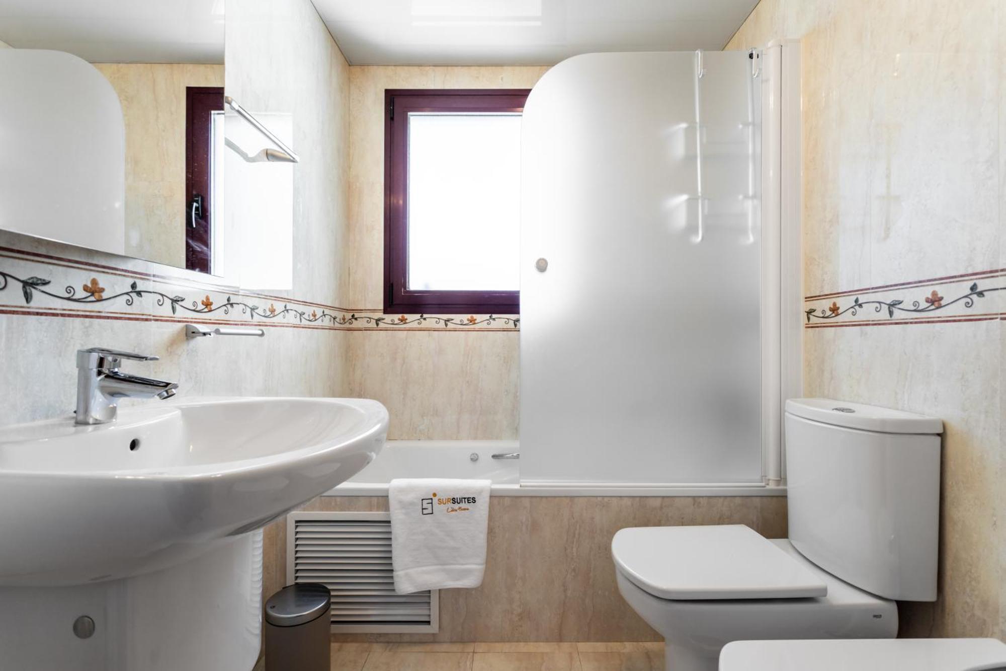 Buenavista Lifestyle By Sur Suites Fuengirola Exteriör bild